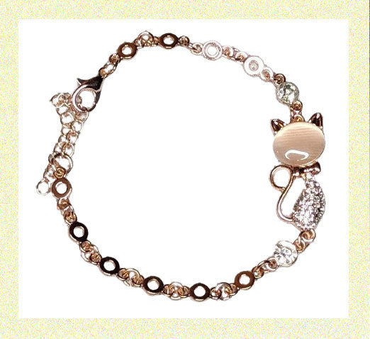 Cat Eye Stone Bracelet Alloy Animal ThemeBangle with Synthetic Zirconia Rose Gold Clasp Closure