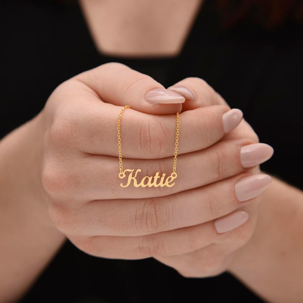 Luxury Personalized Name Necklace for Women – Custom Gold or Silver – A Gift They’ll Treasure Forever