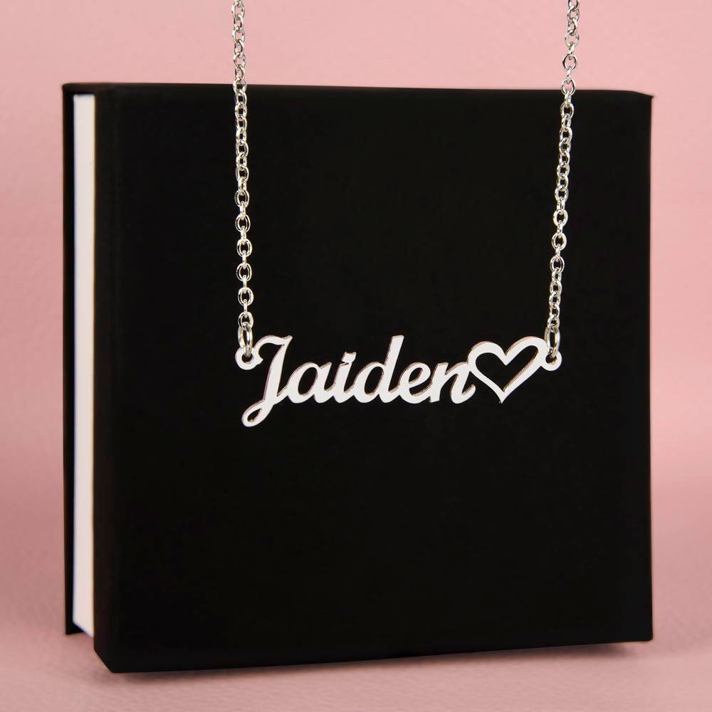 Luxury Personalized Heart Name Necklace — The Gift She’ll Never Want to Take Off